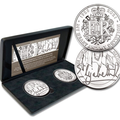 Queen Elizabeth II Cypher and Signature £5 Crown Set of 2021 and 2022