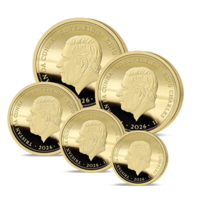 The 2026 Queen Victoria and Queen Elizabeth II 24 ct Gold Deluxe Sovereign Proof Set
